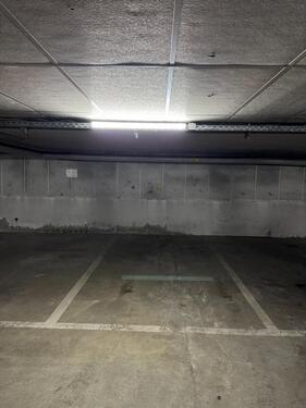 Foto - Mehrere Tiefgaragenstellplätze in Adlershof zu vermieten