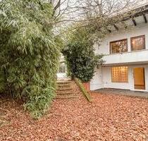 Geräumiges Einfamilienhaus mit 8 Zimmern in Bergisch Gladbach