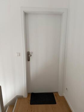 Foto - Helle 3-Zimmer-Wohnung mit Einbauküche, Dachboden – Riederich