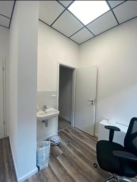 Foto - Kleines schönes Büro mit WC im Neubaugebiet Gewerbepark Erftstadt