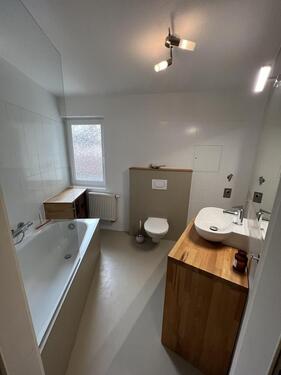 Foto - Schöne 2-Zimmerwohnung in Stuttgart Obertürkheim *WG tauglich* (5 Mins von S-Bahn)