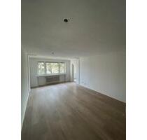 Helle 2-Zimmer-Wohnung mit Balkon in Top-Lage (1 Jahr Befristet) - Bad Krozingen