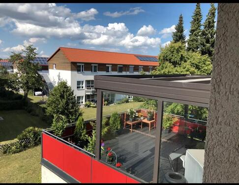 Foto - Frisch renovierte 4 Zimmer Wohnung mit 60qm Dachterasse