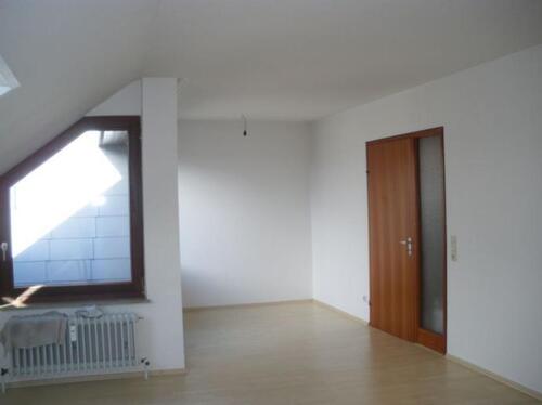 Foto - FÜR NICHTRAUCHER! 2-Zimmer-DG-Whg in 71229 Leonberg-Halden