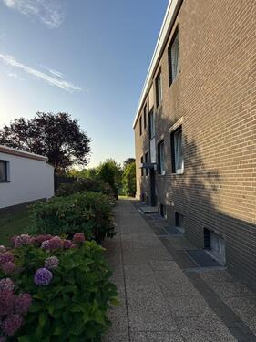 Foto - Geräumige 3 Souterrainwohnung in Schortens!