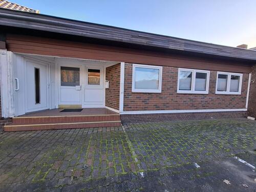 Foto - Willkommen in Ihrem neuen Zuhause in Amelinghausen! Diese modernisierte Erdgeschosswohnung zur Miete bietet Ihnen ein komfortables und stilvolles Wohnambiente auf ca. 67 m². Die Immobilie besticht...