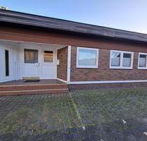 Willkommen in Ihrem neuen Zuhause in Amelinghausen! Diese modernisierte Erdgeschosswohnung zur Miete bietet Ihnen ein komfortables und stilvolles Wohnambiente auf ca. 67 m². Die Immobilie besticht...