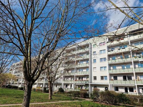 Foto - **FRSICH RENOVIERT** 3-Zimmer-Wohnung 2.OG Balkon Bad mit Wanne ab 01.02.2026