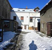 Haus mit Ausbaupotential - 130.000,00&nbsp;EUR Kaufpreis, ca.&nbsp; 300,00&nbsp;m&sup2; in Plessa (PLZ: 04928)