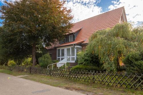 Foto - 3-Parteienhaus 28816 Fahrenhorst provisionsfrei mit PV-Anlage