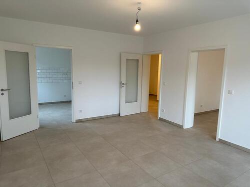 Foto - Frisch renovierte Wohnung mit sonnigem Balkon im grünen Westrich