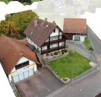 Gepflegtes Mehrfamilienhaus mit separater Gewerbeeinheit &Scheune - Biebergemünd