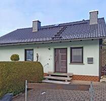 Charmantes Einfamilienhaus mit Garten und Garage im Frankenwald - Ludwigsstadt