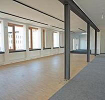 REMAX vermietet: Moderne Bürofläche für stilles Gewerbe in Hannover-Döhren!