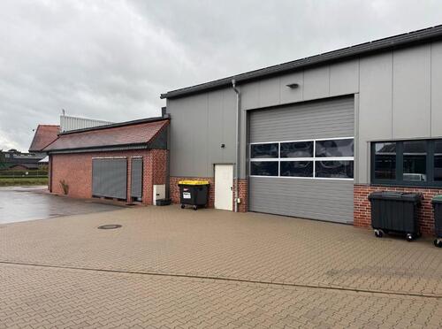 Foto - Halle Lagerhalle Gewerbehalle - 1.620,00 EUR Kaltmiete,