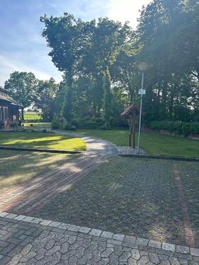 Foto - Großzügige 3-Zimmer-Wohnung mit Terrasse & Garten