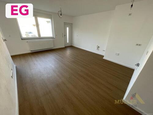 Foto - Singles und Rentner aufgepasst! Frisch sanierte Erdgeschosswohnung mit 1 ZKB (42 m²) wartet auf Sie