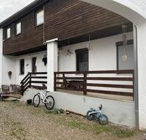Altes Bauernhaus zu vermieten - 900,00 EUR Kaltmiete, in Wolnzach (PLZ: 85283)