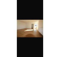 Moderne 2 Zimmerwohnung Mörfelden Walldorf mit Balkon saniert - Mörfelden-Walldorf