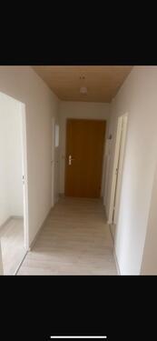 Foto - Helle-3-Zimmer-Wohnung im Erdgeschoss – Sofortbezugsfrei