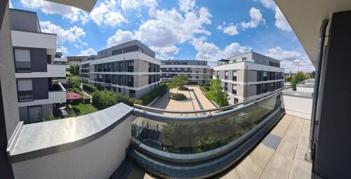 Foto - Neubau (2021-22) Traumhafte 3- Zi. mit Balkon und Einbauküche, Ti