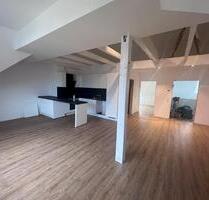 Moderne Dachgeschosswohnung in zentraler Lage von Rotenburg - Rotenburg (Wümme)