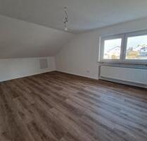 Sonnige 3-Zimmer Wohnung mit großem Balkon - Reutlingen Altenburg