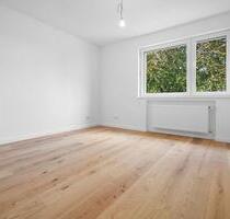 Erstbezug nach Kernsanierung: 3-Zimmer-Wohnung mit Eichen-Parkett, Regendusche & Garage in Hannover