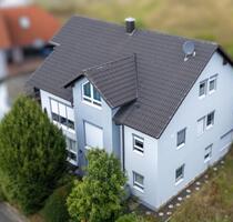 Einfamilienwohnhaus mit Einliegerwohnung und Doppelgarage - Königheim