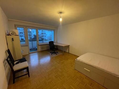 Foto - Möbliertes WG-Zimmer in München Moosach zu vermieten