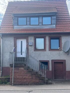 Foto - Einfamilienhaus zum Verkauf - 85.000,00&nbsp;EUR Kaufpreis, ca.&nbsp; 65,00&nbsp;m&sup2;