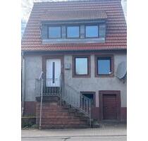 Einfamilienhaus zum Verkauf - 85.000,00&nbsp;EUR Kaufpreis, ca.&nbsp; 65,00&nbsp;m&sup2; in Schwarzach (PLZ: 74869)