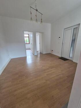 Foto - Frisch renovierte 3-Zimmer-Wohnung in zentraler Lage
