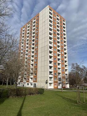 Foto - Am Anger 22, helle 1,5 ZKB Wohnung im 8.OG *ab sofort* zu vermieten