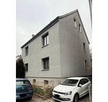 Provisionsfrei: Rendite-4-Familienhaus in Stuttgart-Hedelfingen