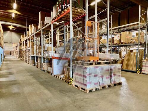 Foto - SCHNELL VERFÜGBAR ✓ Lagerflächen (900 m²) zu vermieten