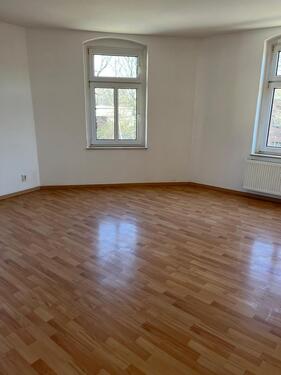 Foto - 3-Zimmerwohnung mit Laminat, Abstellraum und Wanne
