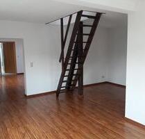 Schöne Dachgeschosswohnung 100 qm mit 3 Zimmern + Galerie - Gera Alt-Bieblach