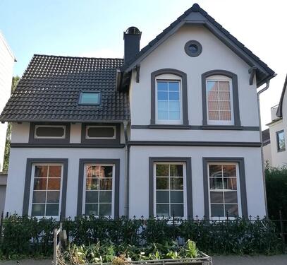 Foto - Einfamilienhaus - 4 Schlafzim 2 Bäder 1 Gar gepflegter Garten