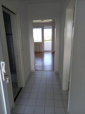 Foto - 1 Zimmer, Küche, Diele, WCDusche, große Loggia, Kaiserstr. 102