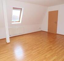 * gemütliche 2 Zimmer Wohnung in Leubnitz zu vermieten * mit Wanne und Dusche * - Werdau