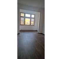 Wohnung -2 Zimmer - 330,00&nbsp;EUR Kaltmiete, ca.&nbsp; 50,00&nbsp;m&sup2; in Crimmitschau (PLZ: 08451)
