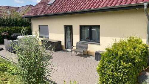 Foto - Helle 2-Zimmer-Einliegerwohnung mit Terrasse in ruhiger Lage