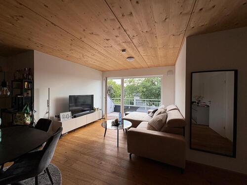 Foto - 2-Zimmerwohnung im Dachgeschoss, Balkon u. TG-Platz