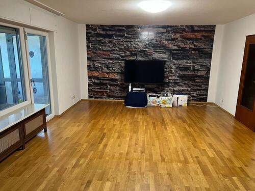 Foto - Großzügige EG- Wohnung mit Wintergarten, Balkon & Garage