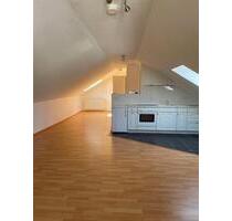 2 Zimmer DG Whg - 750,00&nbsp;EUR Kaltmiete, ca.&nbsp; 82,00&nbsp;m&sup2; in Schwäbisch Gmünd (PLZ: 73529) Bargau