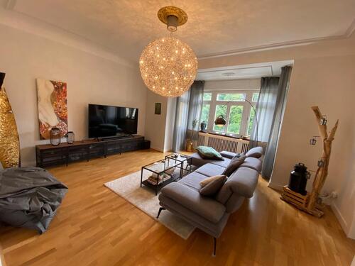 Foto - Verkaufe: Stilvolle 4-Zimmer-Wohnung (ca.134 m²) mit Balkon