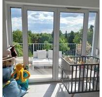 Dachgeschosswohnung mit Südbalkon in ruhiger Lage - Donaustauf Dachgeschosswohnung mit Südbalkon in ruhiger Lage - Donaustauf