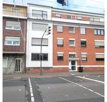 Zentral gelegene 4-Zimmerwohnung, Erdgeschoss+gr. Balkon+Garage - Hamm Berge