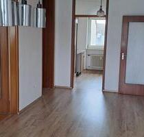 Gut geschnittene 3-Zimmer-Wohnung in Landshut Hofberg - Kumhausen